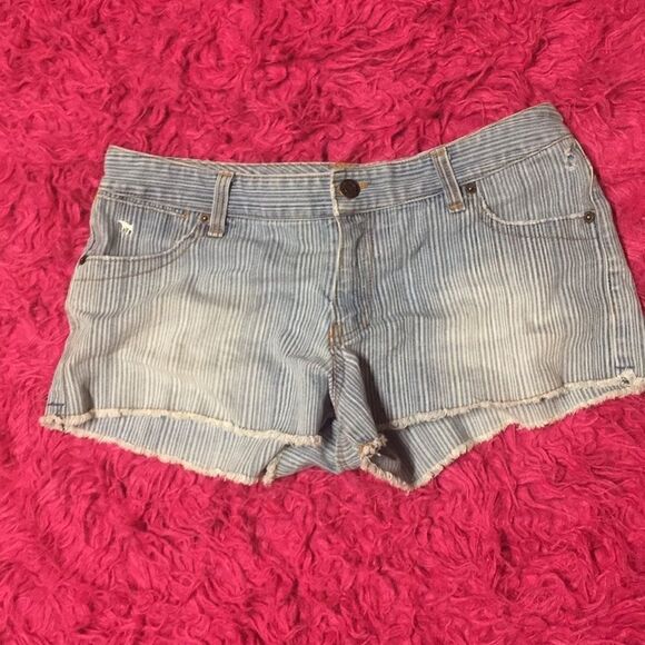 Abercrombie & Fitch women’s jean shorts 6 - Picture 1 of 4